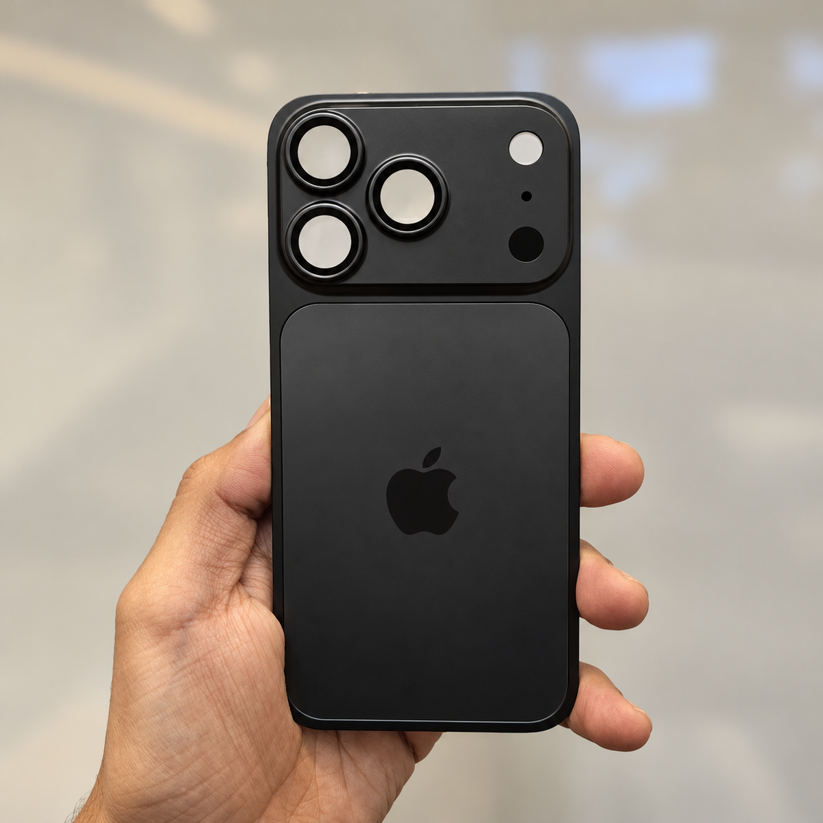 Premium Metal Converter Case to iPhone 18 Pro/Pro Max